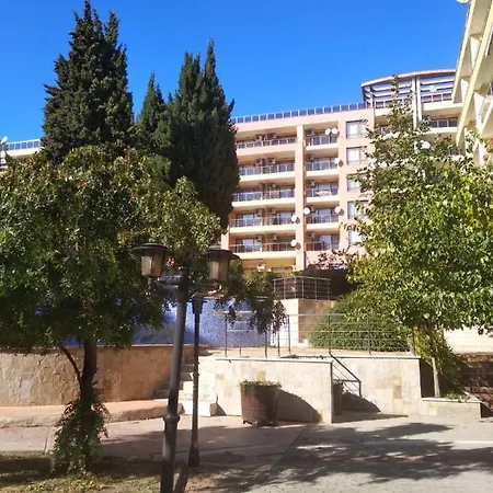 公寓 Nessebar, South Beach, Larisa, 内塞伯尔