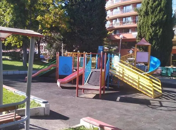 Nessebar, South Beach, Larisa, *